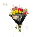 Buque Colorido de flores do campo médio